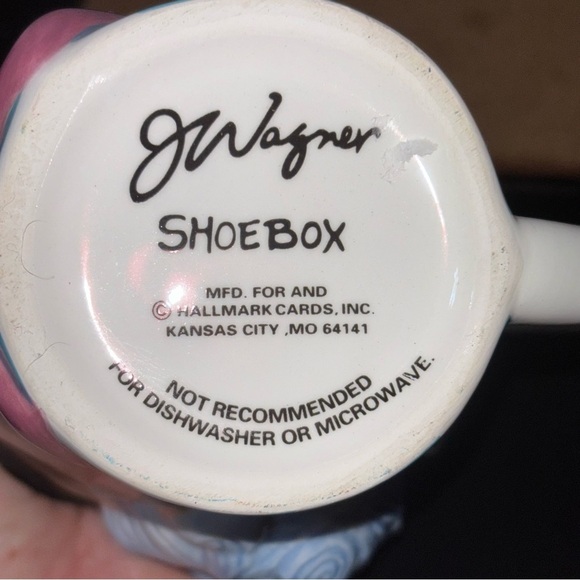 J Wagner Shoebox Maxine Coffee Tea Cup Quirky Grandma Mug with Sunglasses - Picture 6 of 7